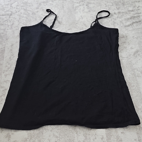 Old Navy Women's Classic Black Camisole - Picture 1 of 4